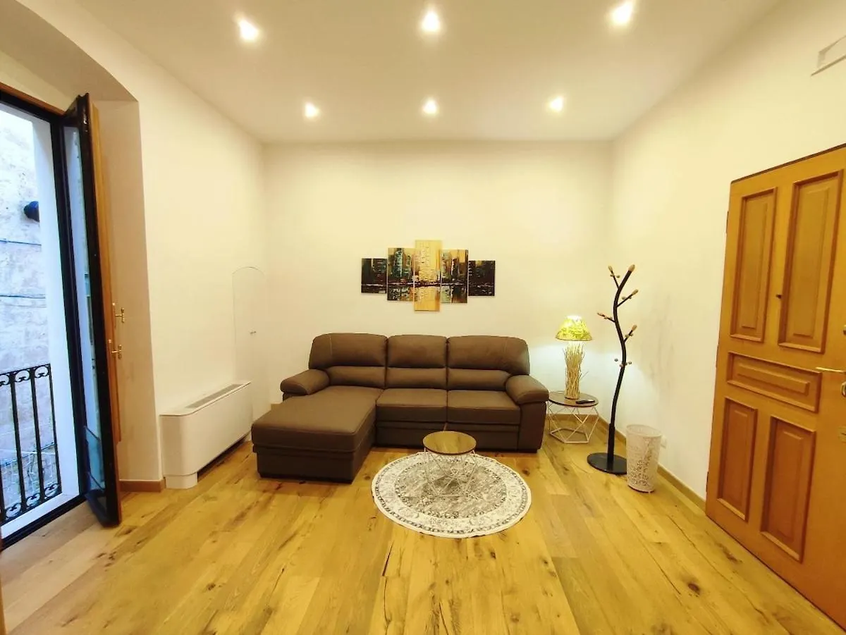 Apartment Home Giulia Bari