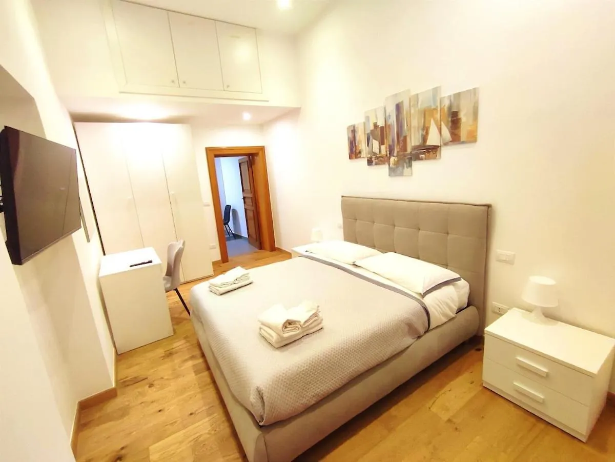 Home Giulia Bari Italy